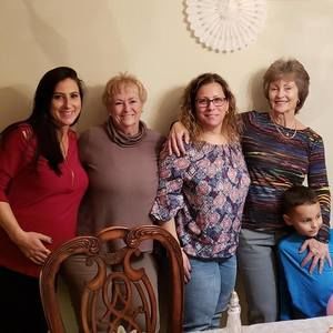 Meet your Posher, Carol